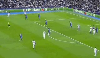 开云体育-【欧冠】本泽马+阿森西奥破门，皇马2比0十人切尔西