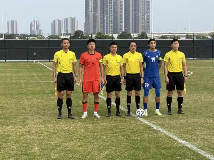 开云官方-0-3！1-0！中国足球悲喜两重天，U16完败乌兹别克后，U19成功复仇
